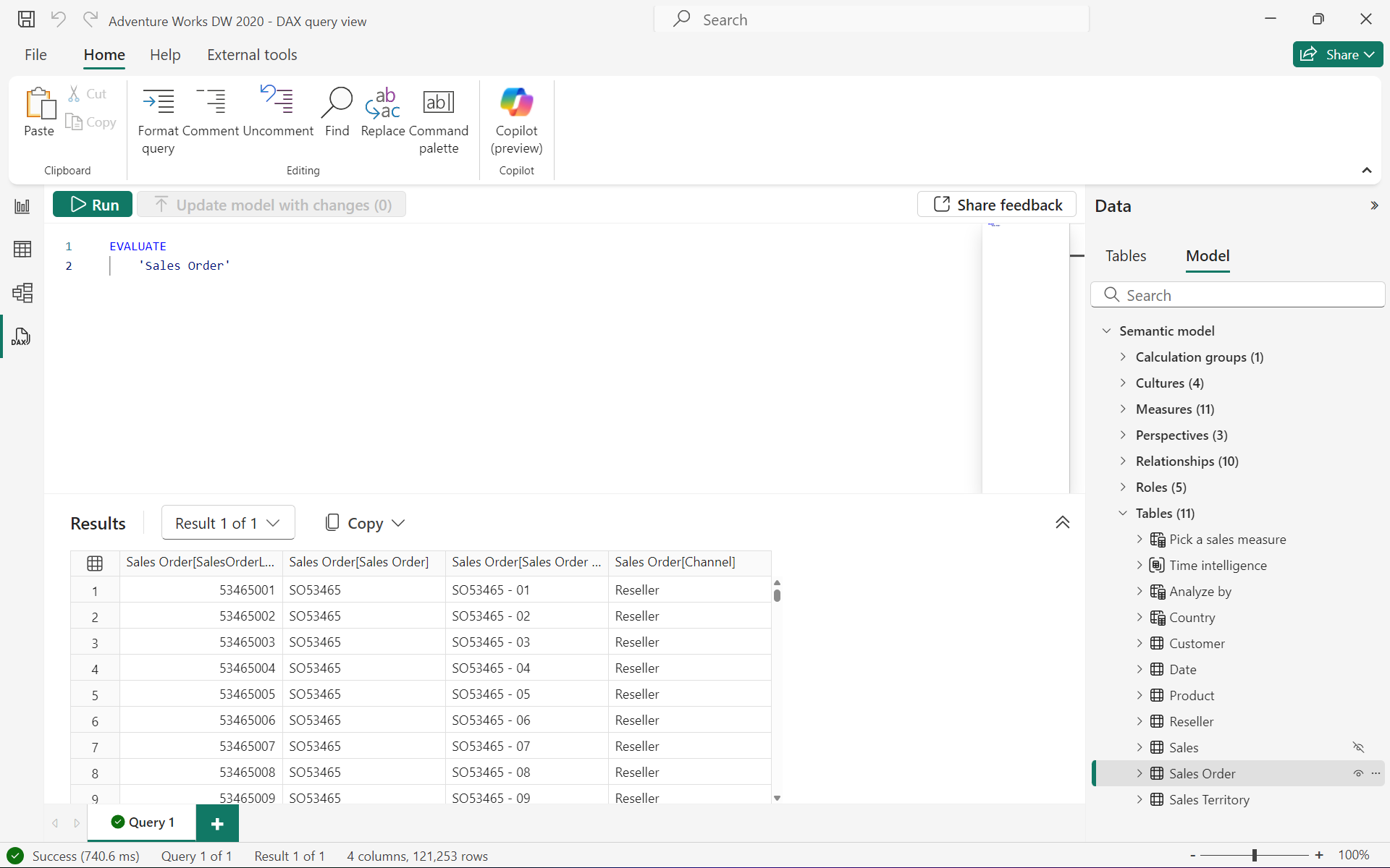Screenshot showing how to use EVALUATE for a DAX query in DAX query view of Power BI Desktop.