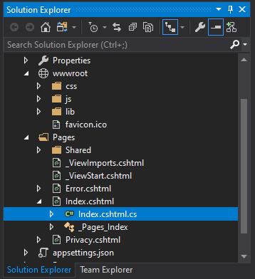 Skärmbild som visar Index.cshtml-filen vald i Solution Explorer i Visual Studio.