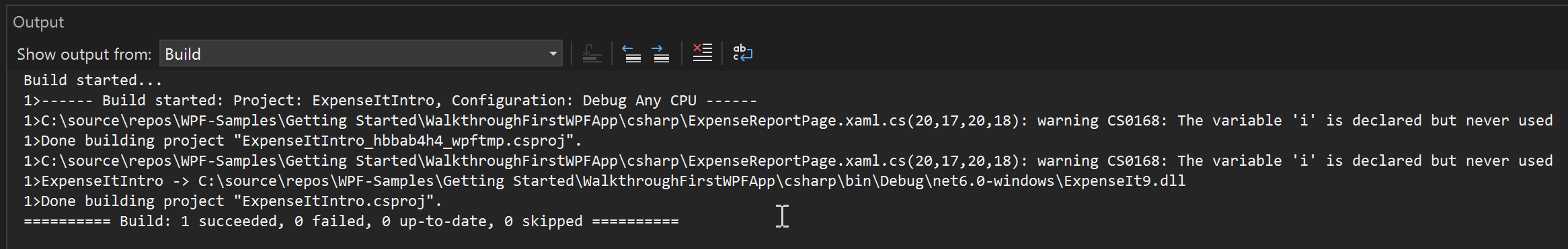 Skärmbild av byggvarningar i utdatafönstret för C#.