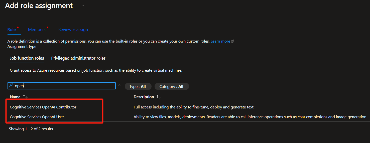 Azure 门户的屏幕截图,其中“参与者”和“用户”角色显示在列表中。