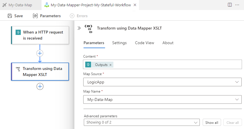 屏幕截图显示了 Visual Studio Code、标准工作流设计器,其中选择了名为“使用数据映射器 XSLT 转换”的操作和操作属性。
